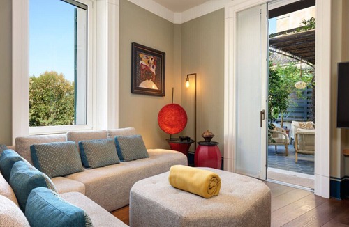 Testaccio Apartment | Casa Mastroianni & Loren with Terrace by Hostalia