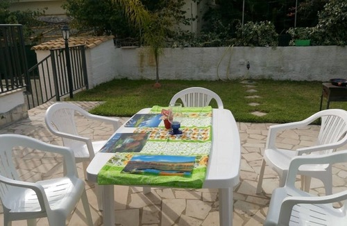Noto Marina Apartment | Casa Pamela - Apt 200 meters from the sea
