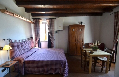 Padua House | Casa Pausania G, fully refundable with voucher*: A graceful studio apartment, with Free WI-FI.