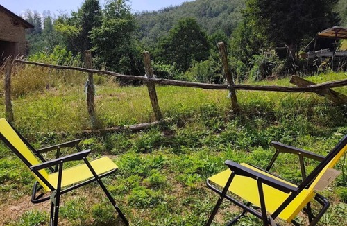 Rezzoaglio House | Casa Roncopiano, nestled in the lush greenery of the Val d'Aveto