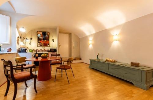 Quartiere XVII Trieste Apartment | Casa Taro - Charming apartment in Rome