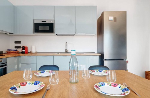 Bonalaccia-Filetto Apartment | Casa Vacanza Condominio La Magnolia Apartment with Mountain View, Balcony and Air Conditioning