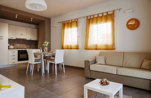 Pozzallo Apartment | Casa Vacanza Talia, beach at 50 mt