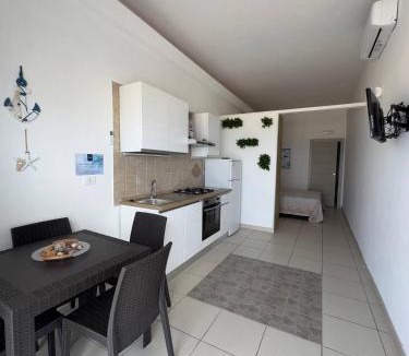 San Nicandro Garganico Apartment | Casa vacanze Torre Mileto