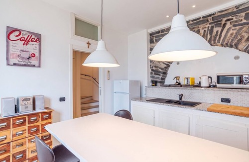 Moltrasio Apartment | Casa Valleggia