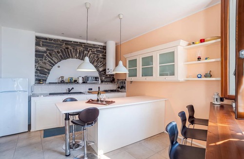 Moltrasio Apartment | Casa Valleggia