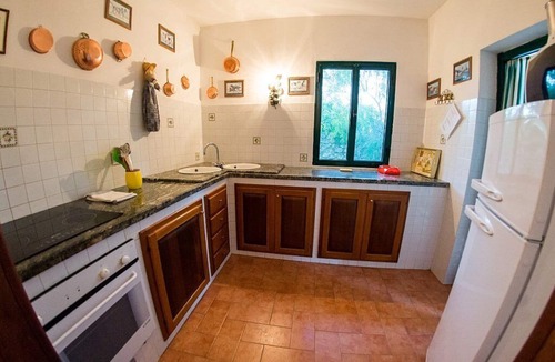 San Vito dei Normanni House | Casa Vega D: A welcoming cottage in the characteristic style of the Apulian countryside, with Free WI-FI.