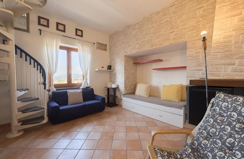 Agello Apartment | Casa Vista Lago - Lake View & Garden - ItalyWeGo