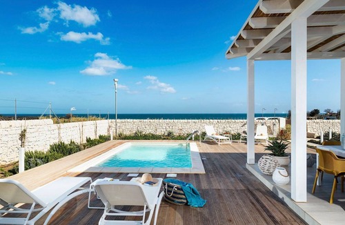 Reitani Villa | Casa Zafferano - Two Bedroom Villa, Sleeps 6