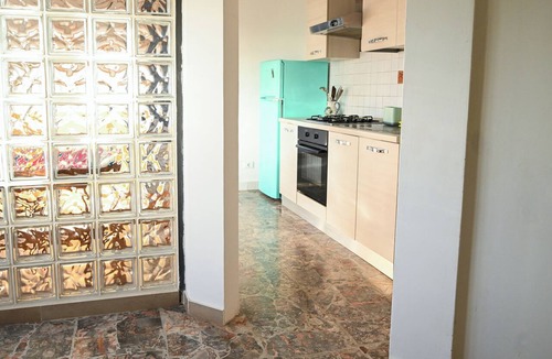 Anzio Apartment | CasaGabbiano- family Beach Stay + Bright Terrace – 50 min to Rome by train