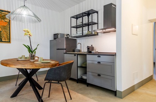 Saline Sadun Apartment | Casale Lorenzo - Apartment 4 with private terrace, shared garden and air conditioning