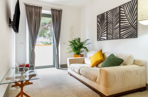 Saline Sadun Apartment | Casale Lorenzo - Apartment 4 with private terrace, shared garden and air conditioning