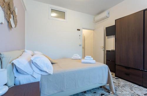 Quartiere XX Ardeatino Apartment | Casina Soleggiata