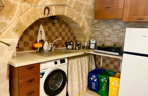 Mola di Bari Apartment | Cattleya apartment. Mola di bari