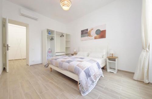 Universita Apartment | Central Rome Apartment - Steps from Tiburtina Station by Hostand