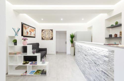 Rione XVIII Castro Pretorio House | chèri luxury suite