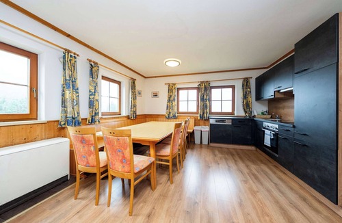 Ebensee House | Chalet Langbethsee | Sauna | Kitchen | Ski-in/out