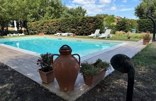 Panicale Apartment | CHARACTERISTIC APARTMENT IN OLD COTTAGE UMBRO-TOSCANO WITH POOL