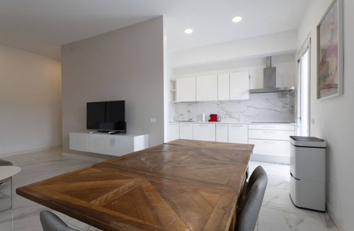 Marina Centro Apartment | Charming 90 sqm apartment, perfect for 4 people, located on the third floor of a building with a lift (NOT suitable for disabled people - there are some steps to access it).The property is centrally located, a few steps from the sea and well connected to