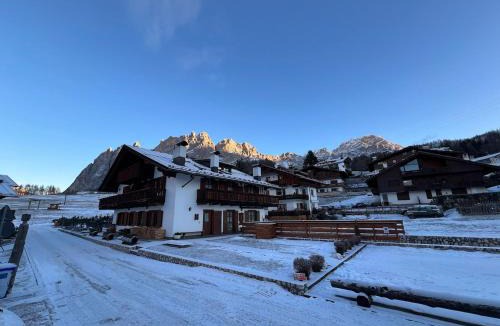 Quartiere XXIV Don Bosco Apartment | Charming house Cortina d Ampezzo