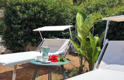 Villanova Villa | Charming, light-filled Mediterranean Villa – sleeps 2-6, only 250 m from the Sea