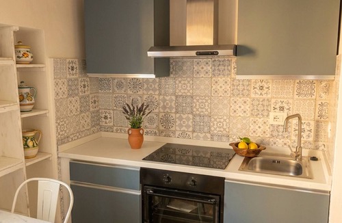 Morro d'Alba Apartment | Charming Retreat in Morro d'Alba Hilltop Serenity Awaits