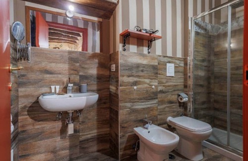 San Martino Al Cimino Bed & Breakfast | Cistercian Room at La Locanda Cistercense