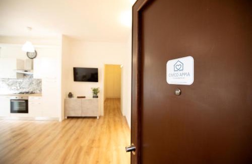 San Giovanni Apartment | Civico Appia Apartment