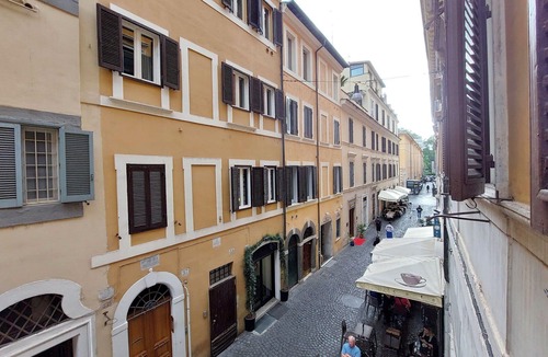 Rione IV Campo Marzio Apartment | Classic 1Bd Apt Near Spanish Steps, Via del Corso