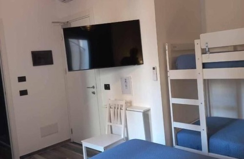 Marina Di Camerota Bed & Breakfast | Classic family room for 2 to 4 people