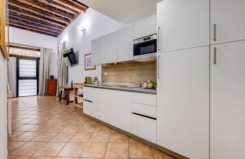 Monti Apartment | Coliseum Rome Apartments - Suite