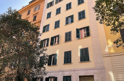 Monti Apartment | Colosseo Gardens - C7