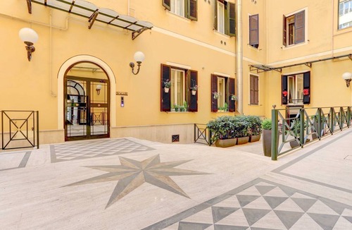 Monti Apartment | Colosseo MecenStudio - Home and More