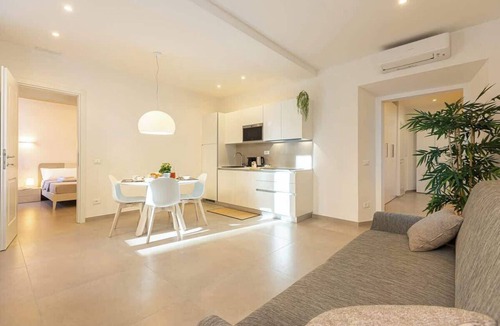 Celio Condo | Colosseum Holidays - San Giovanni in Laterano