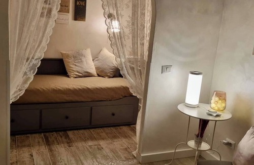 San Giovanni Apartment | Colosseum Nearby & Metro Outside, Easy Rome Sightseeing