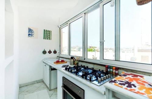 Celio Apartment | COLOSSEUM VIEW- AN AUTHENTIC ROMAN EXPERIENCE ENRICHED BY HISTORY & EXCLUSIVITY