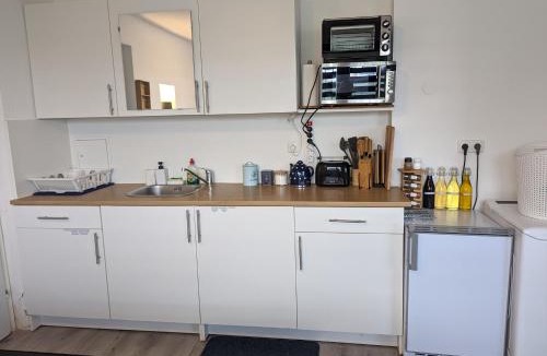 Asten Apartment | Comfortable Worker Studio - Free Parking