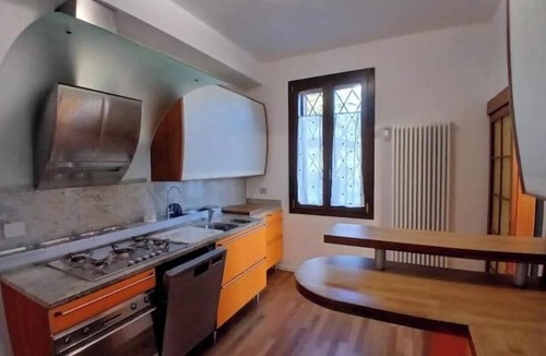 Savena House | Corina's Place Bologna: A Home with a View