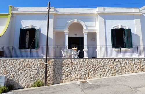 Marina di Novaglie House | Corte Del Mare - Seafront Holiday Home In Salento