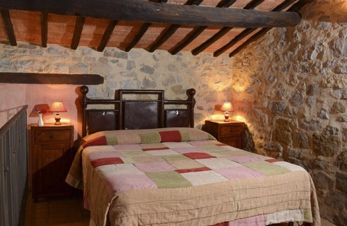 Orvieto House | CORTE ESTERNA APARTMENT 1 in farmhouse with pool in Orvieto