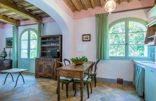 Castiglioncello Apartment | Cosy apartment for 4 guests with WIFI, pool, A/C, TV, patio and pets allowed