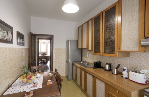 Quartiere XXXIII Lido di Ostia Ponente Apartment | Cosy apartment for 5 guests with WIFI, A/C, TV, balcony and pets allowed