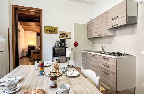 Pantasina Apartment | Cosy apartment for 4 people with pool, WIFI, patio, pets allowed and panoramic view