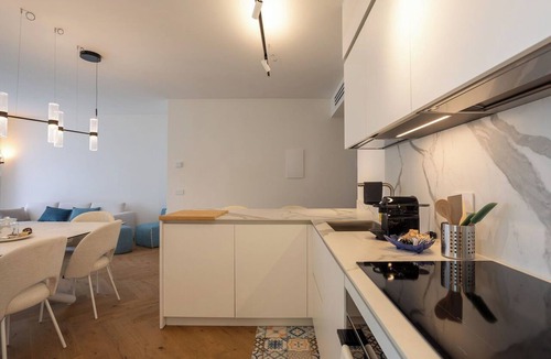 Scarlino Apartment | Cosy apartment for 4 people with WIFI, hot tub, A/C, terrace, pets allowed and panoramic view