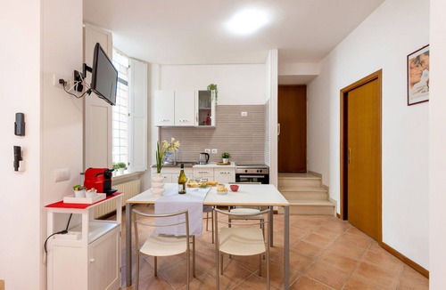 Jesi Apartment | Cosy apartment for 4 people with WIFI, TV and pets allowed