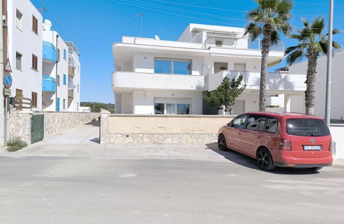 Torre Mozza Apartment | Cosy apartment for 5 guests with A/C, patio and pets allowed