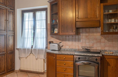 Bolsena Villa | Cosy apartment in villa for 6 guests with WIFI, pool, TV and terrace
