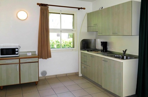 Grado House | Cosy apartment in villa for 4 guests with A/C, pool, WIFI and terrace