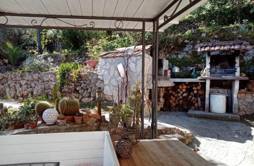 Porto Santo Stefano Ski Chalet | Cottage Pura Vigna immerso nella natura vicino al mare