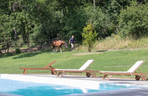 Onano Cottage | Cottage with swimming pool, veranda, garden and private parking